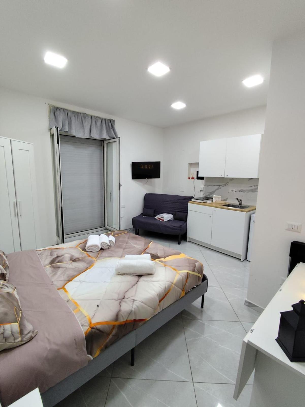 Bro And Sis House Apartment Naples Exterior photo